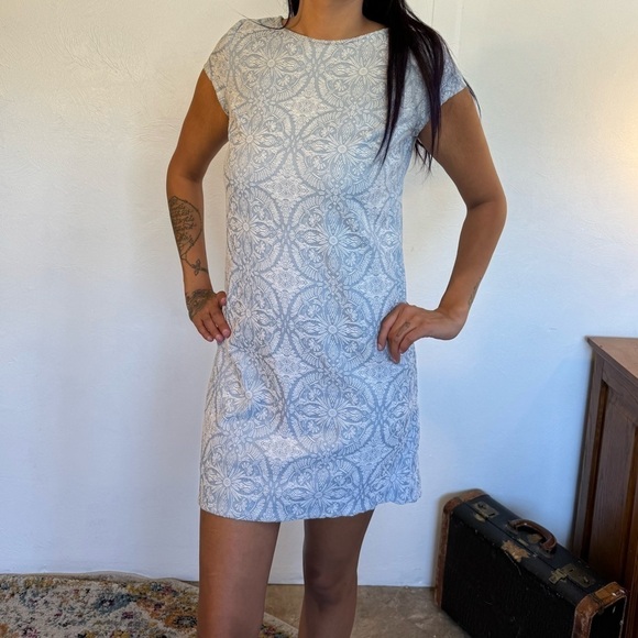 XS Halogen embroidered short sleeve blue and white, detailed zipper back dress - Picture 1 of 15